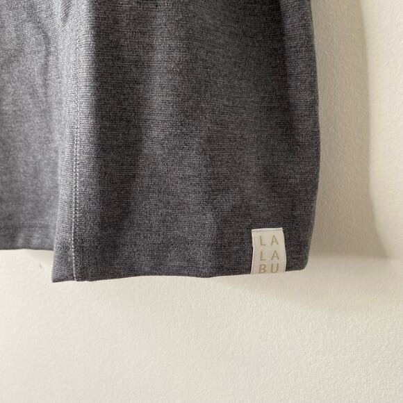 NWOT LALABU Gray Dad Shirt Short Sleeve Baby Carrying V Neck Tee Size 2XL 46-49” - Picture 5 of 10